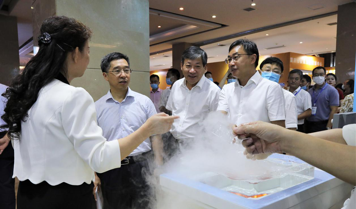 高尖精國家重點實驗室亮相重慶市科技活動周做科普了